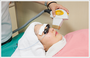 シミ治療（ピーリング、レーザー治療イオン導入）